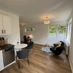 Küche & Wohnbereich Apartment Refrath – Köln auf Zeit