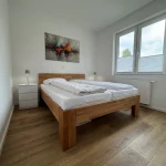 Möblierte Wohnung auf Zeit nahe Köln – Schlafzimmer im Apartment in Refrath.